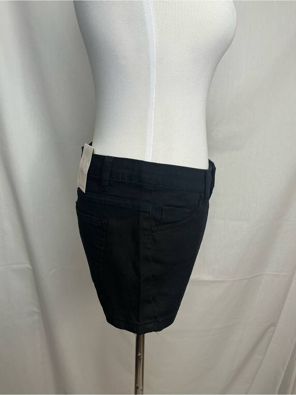 2120 - Black Women's Casual Stretch Shorts - Picture 2 of 4